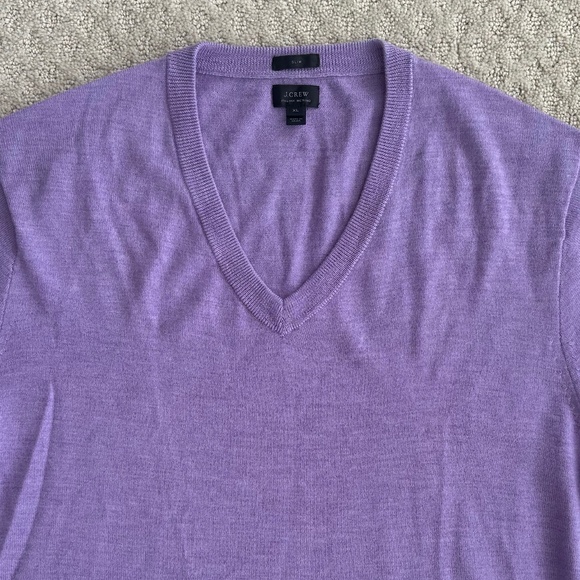J. Crew Men's Italian Merino Wool V-Neck Sweater Lavender XL Slim Preppy Casual - Picture 2 of 13
